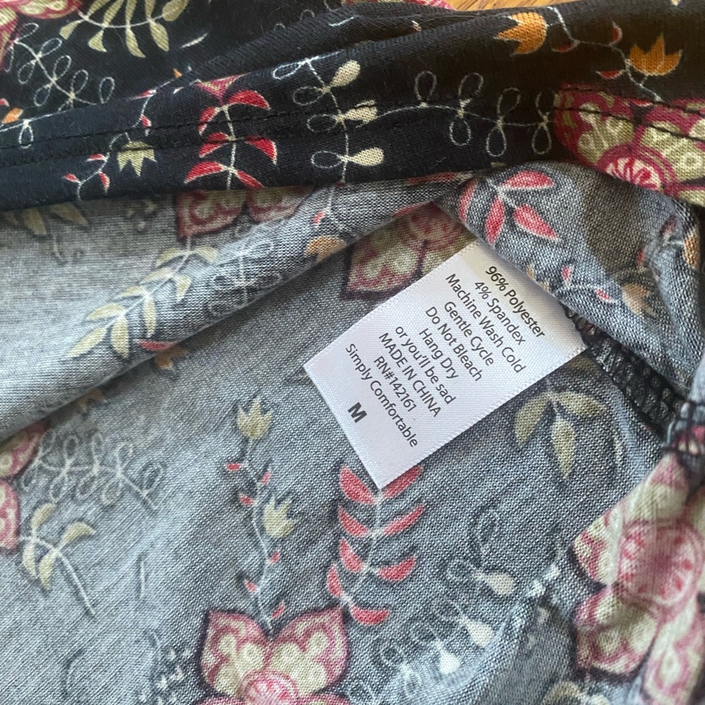LuLaRoe Irma Short Sleeve Top - Black/Pink/Tan Floral - Size Medium - GUC - Picture 6 of 6